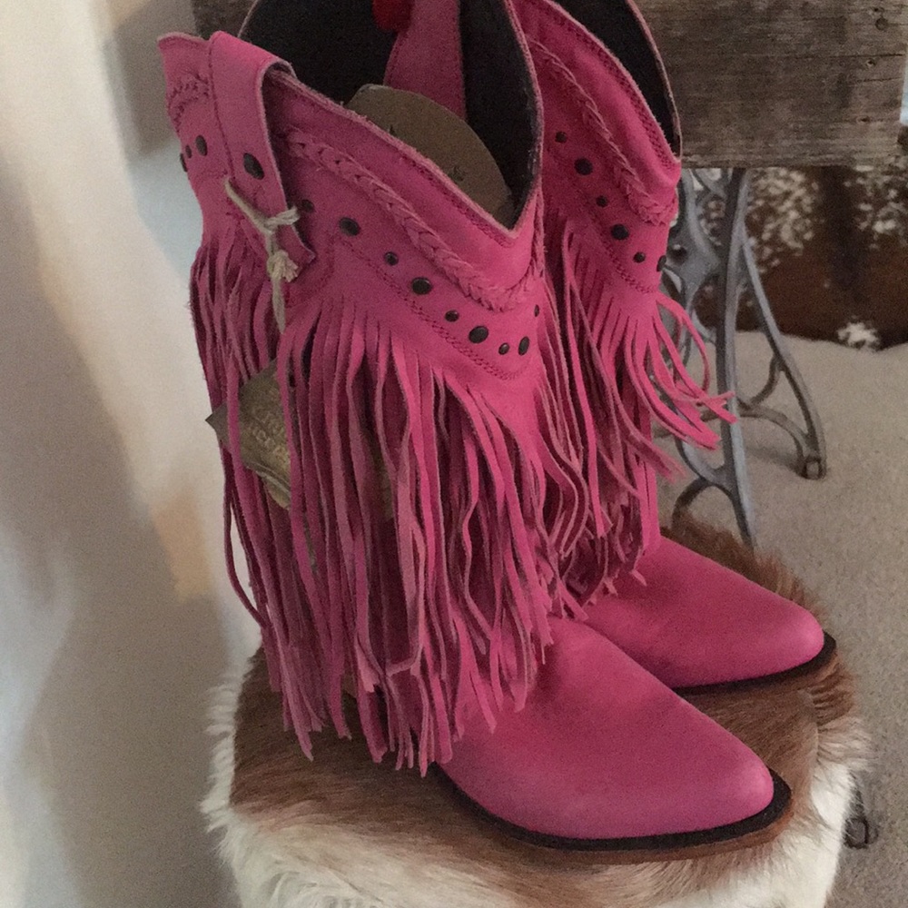 NWT Liberty Black Genuine Leather Lipstick Fringe